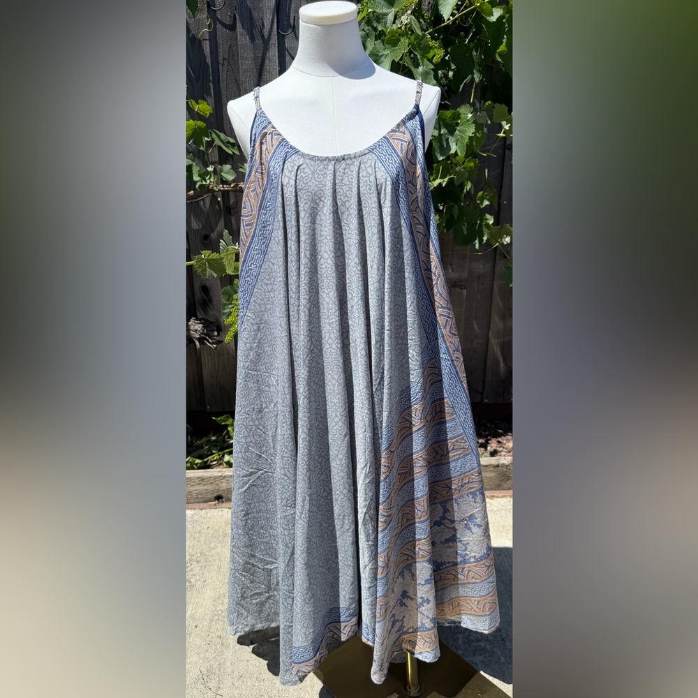 KANTHA BAE silk Moonchild slip dress. Flowy Gray Gold and Blue Patterned Dress.